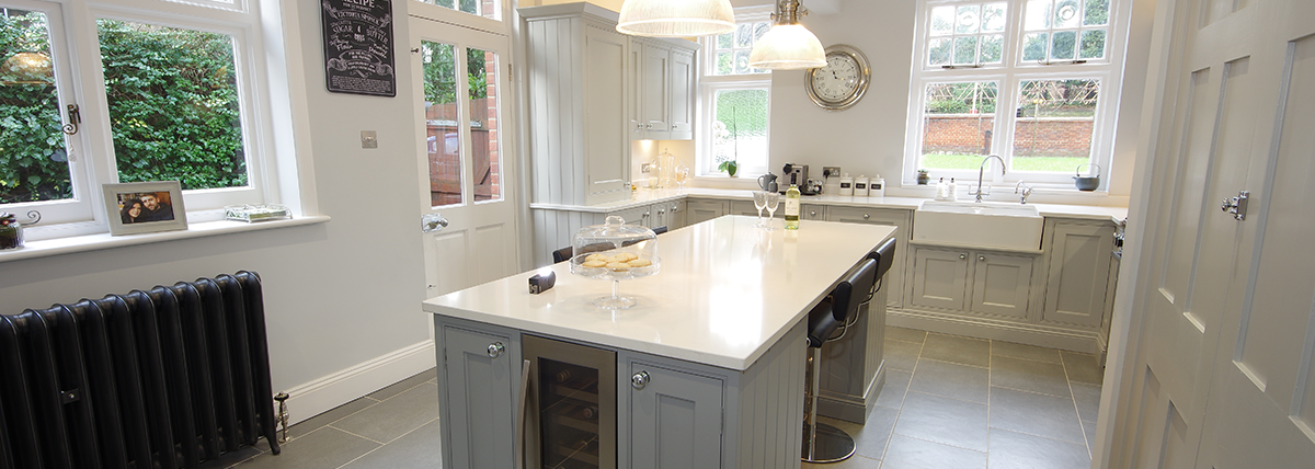 bespoke hand painted tradiotional grey shaker kitchen